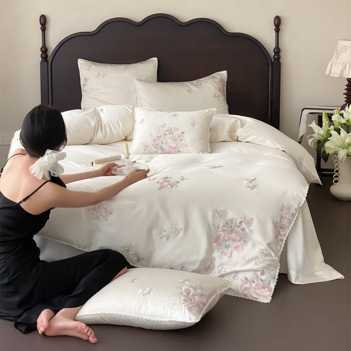 Vintage Rose Embroidered Satin Duvet Cover Ensemble with Scalloped Lace Trim