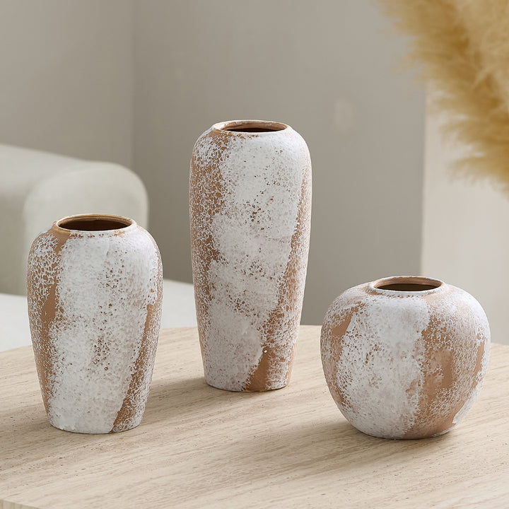 Elegant ceramic vase in Scandinavian style Stornfield