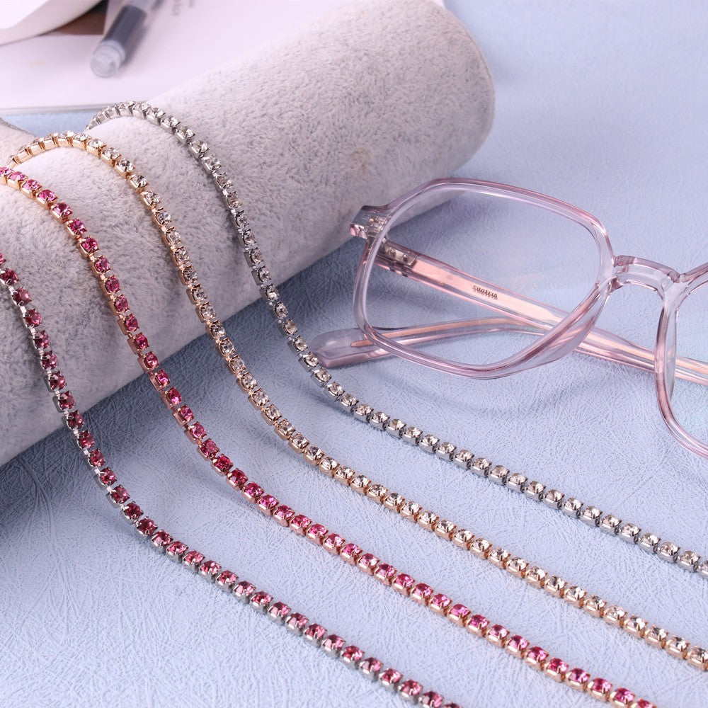 Sparkling Rhinestone Eyewear Chain Stornfield