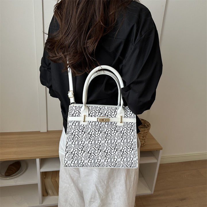 Elegant Structured Handbag  1790614103
