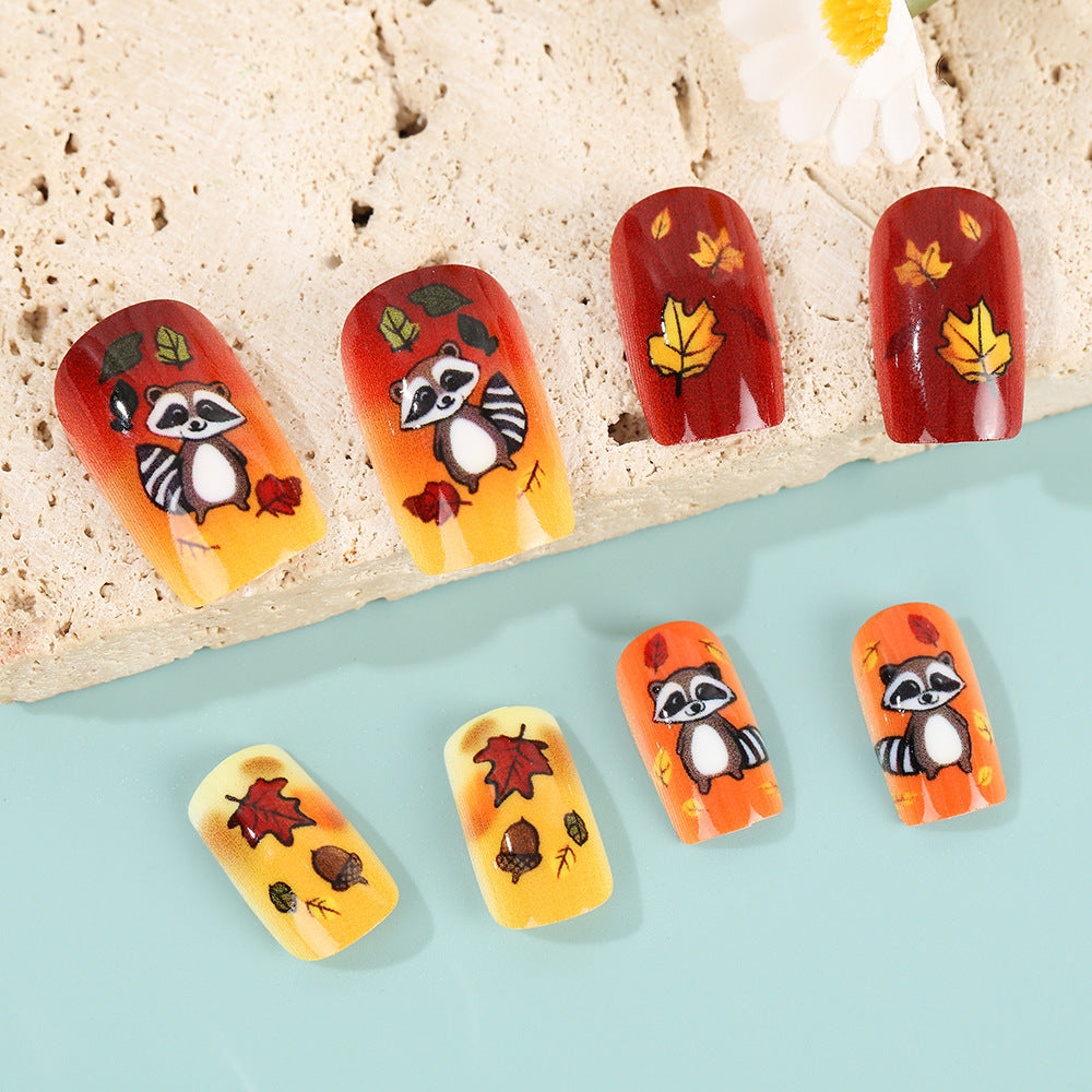 Artificial nails with autumnal animal and leaf patterns Stornfield
