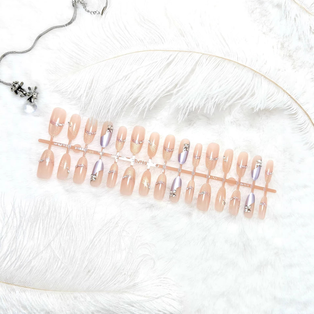 Luxury artificial nails with elegant accents Stornfield