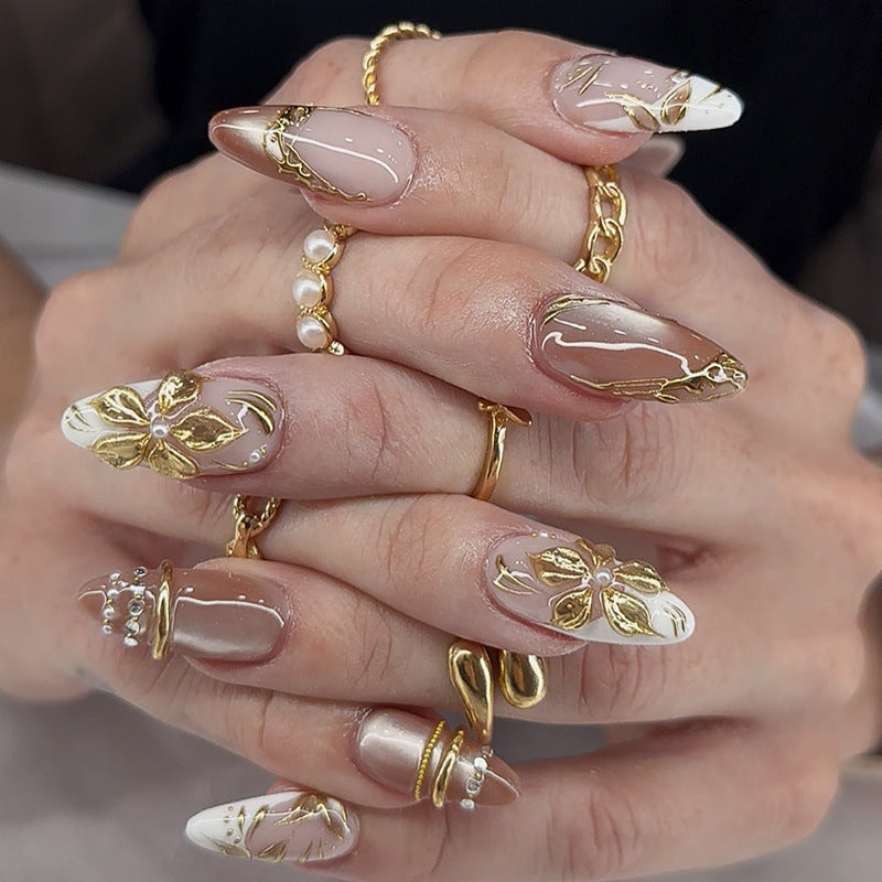Artistic Press-On Nail Art Set with Elegant Floral Accents Stornfield