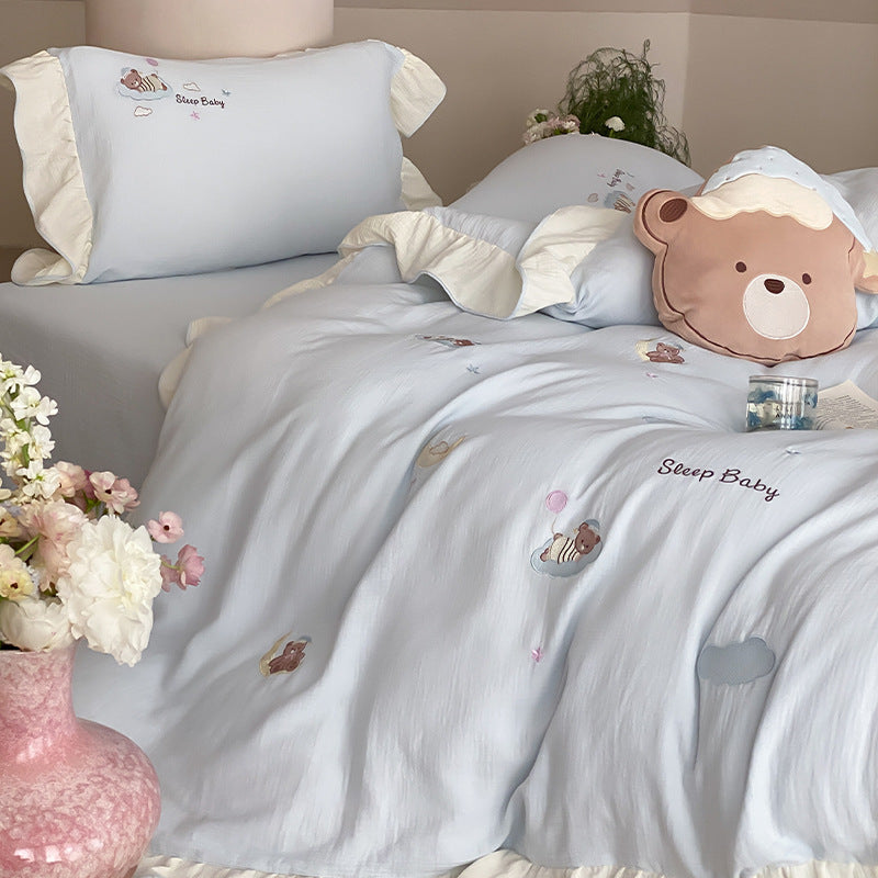 Bedding set in baby motif made of soft cotton blend with ruffle trim
