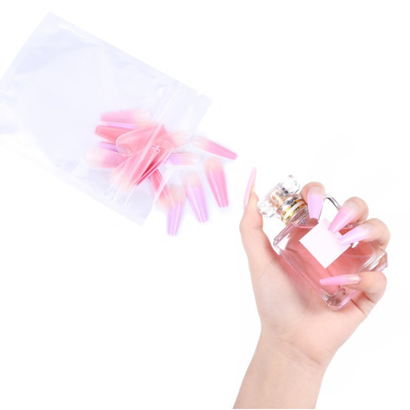 Artificial nails in elegant stiletto design Stornfield