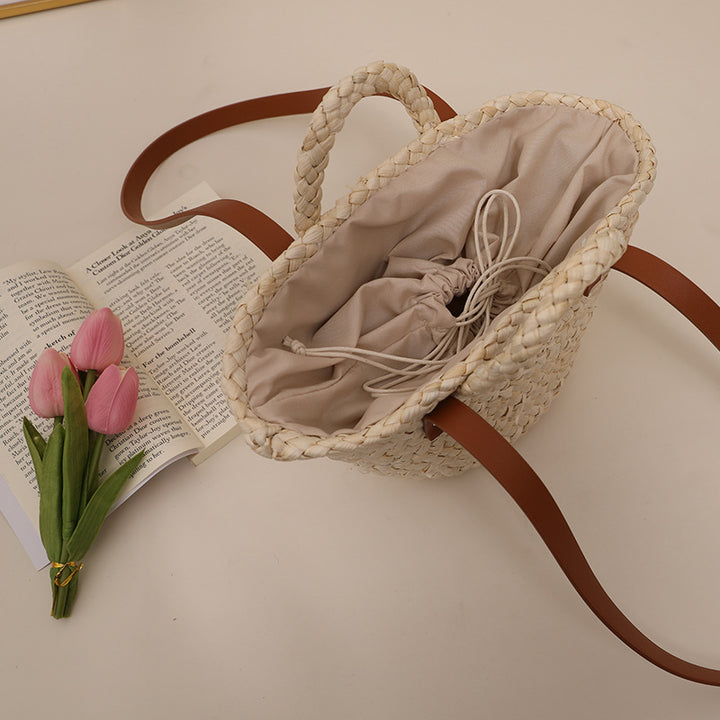 Handcrafted straw bag with sturdy leather handles Stornfield