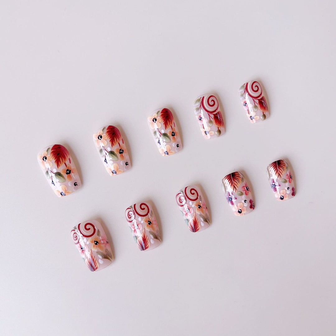 Artificial nail set with striking floral decorations Stornfield
