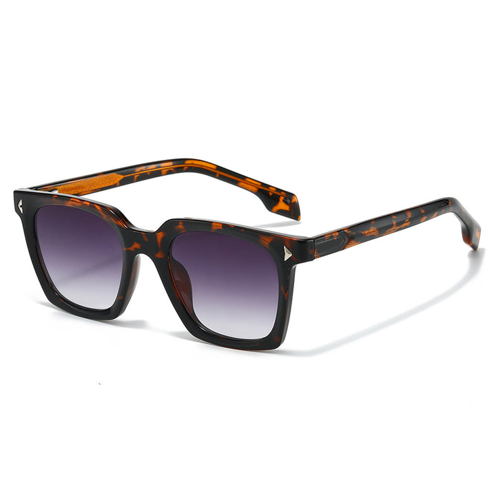 Retro-Inspired Oversized Geometric Sunglasses Stornfield