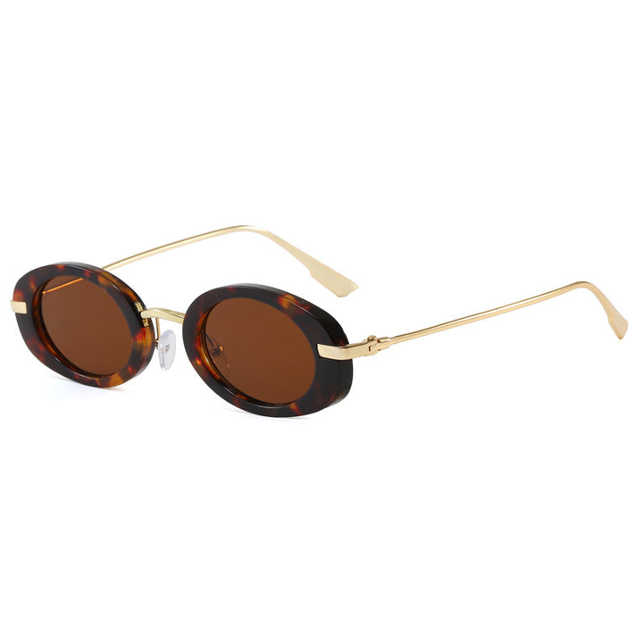 Fashionable glasses with oval frame Stornfield
