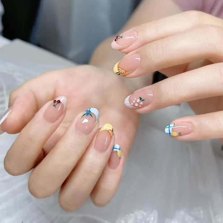 Creative Nail Art with Exotic Leaf Design Stornfield