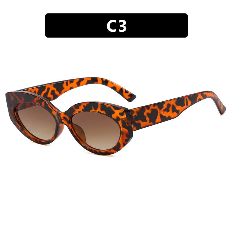 Women Cat-Eye Sunglasses in stylish plastic design Stornfield