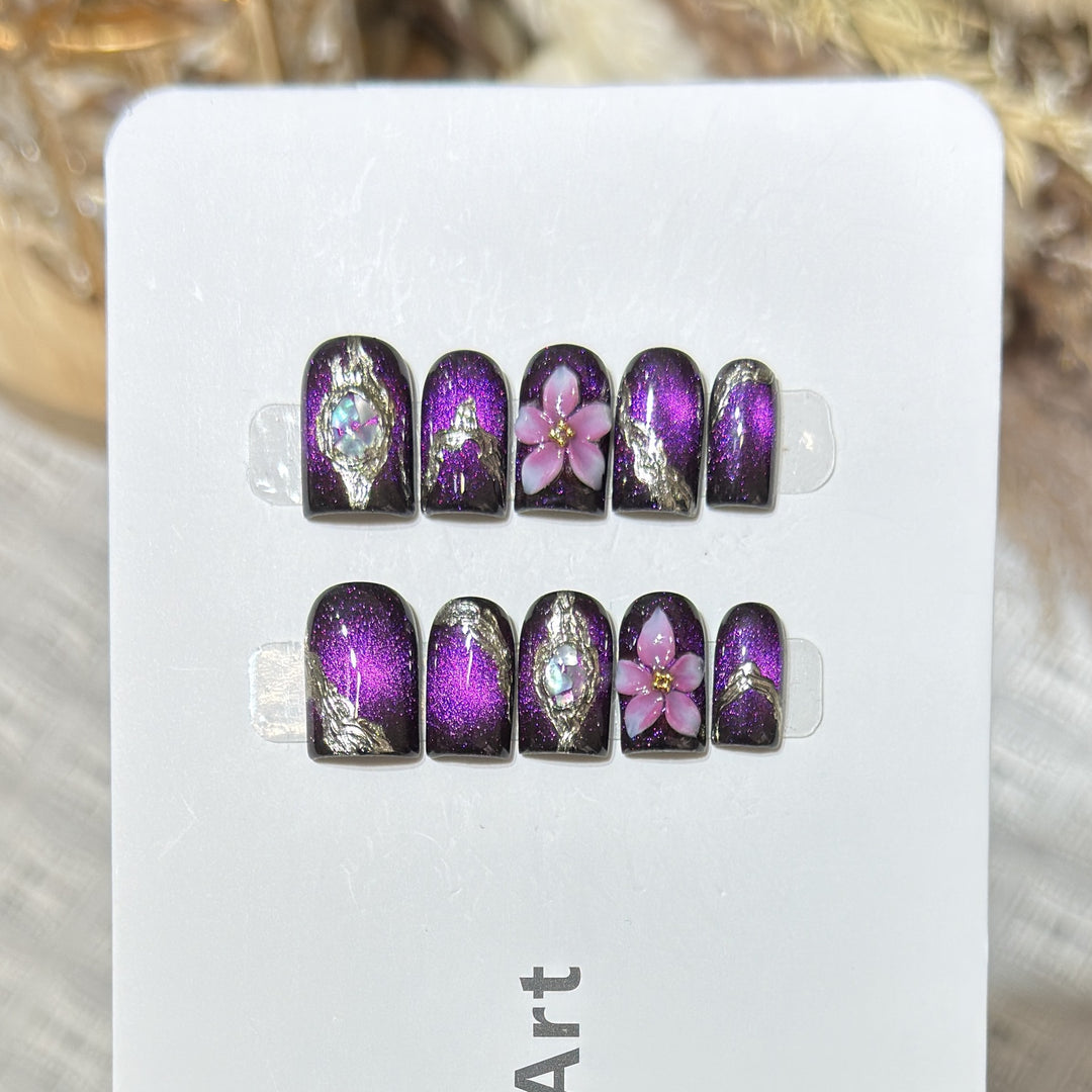 Elegant Floral Press-On Nail Set with Glitter Accents Stornfield