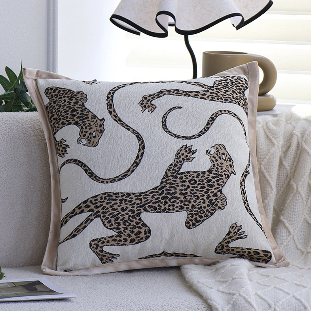 Decorative pillow with high-quality texture