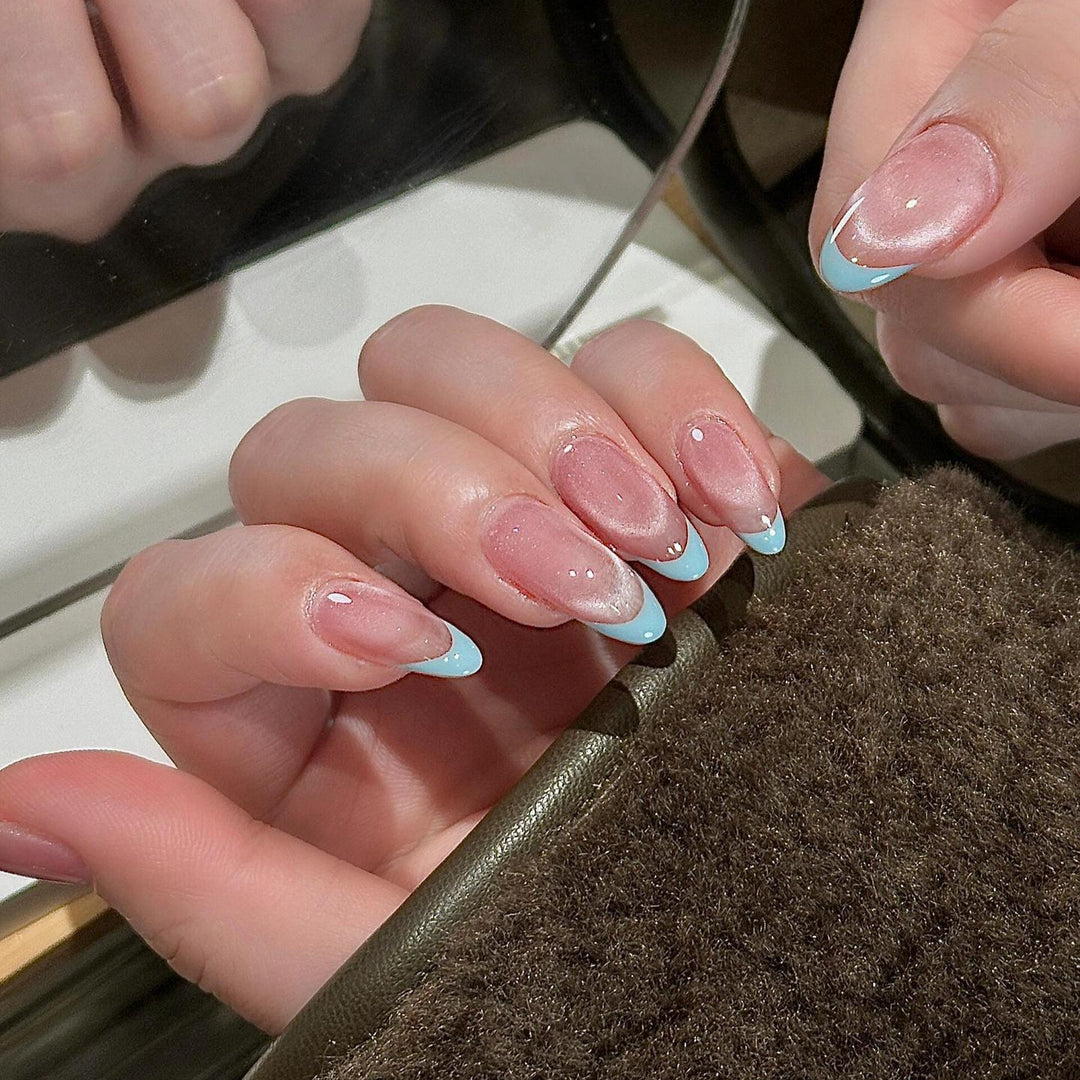 Artificial nails with elegant tip design Stornfield