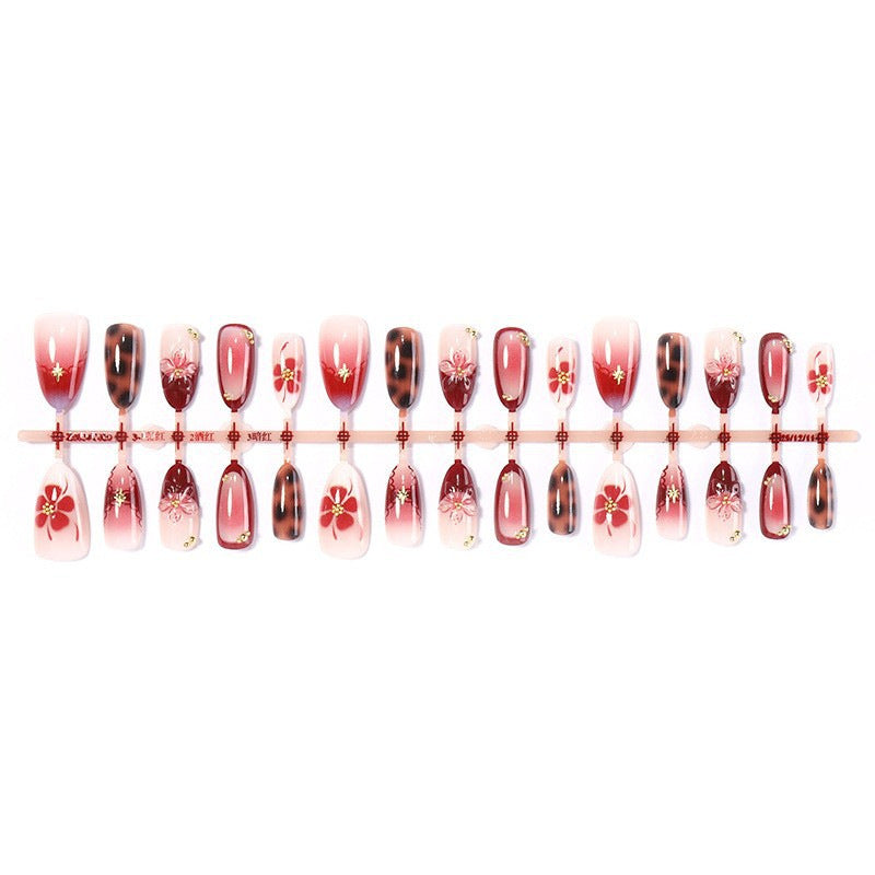 Elegant Floral Design Nail Art Stornfield