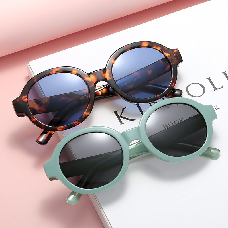 Ladies fashionable sunglasses in stylish round design Stornfield