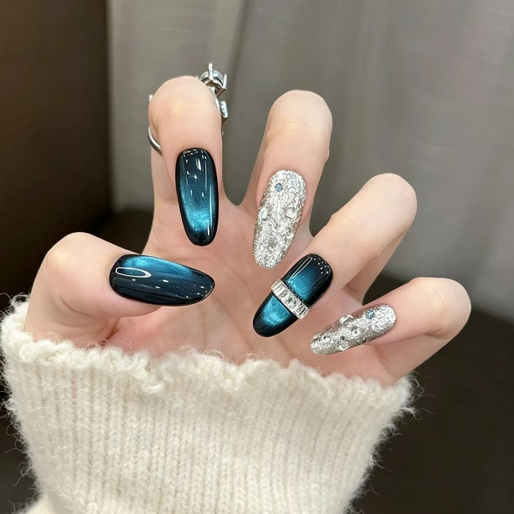 Elegant Decorative Nail Art Extensions
