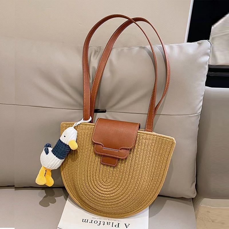 Fashionable Tote Bag Made of Woven Material with Playful Pendant Stornfield