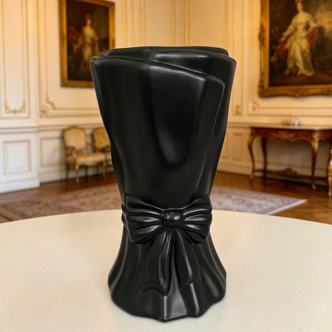 Decorative Elegant Bow-Shaped Flower Vase Stornfeild