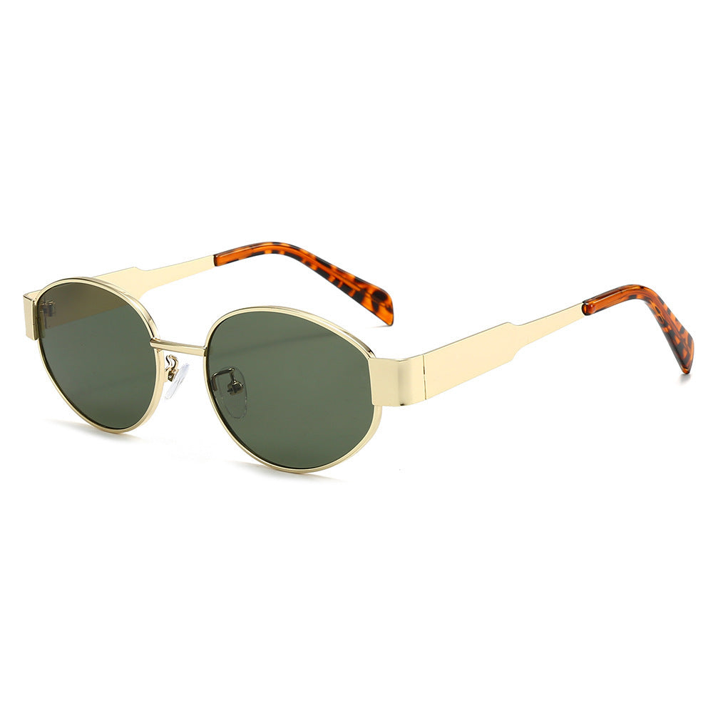 Fashionable oversized sunglasses with metal frame Stornfield