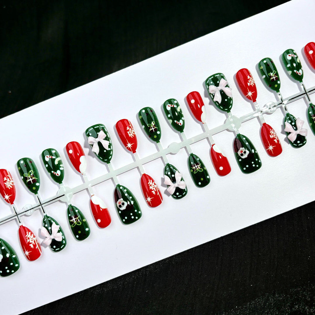 Elegant Polka Dot and Lace Press-On Nail Set