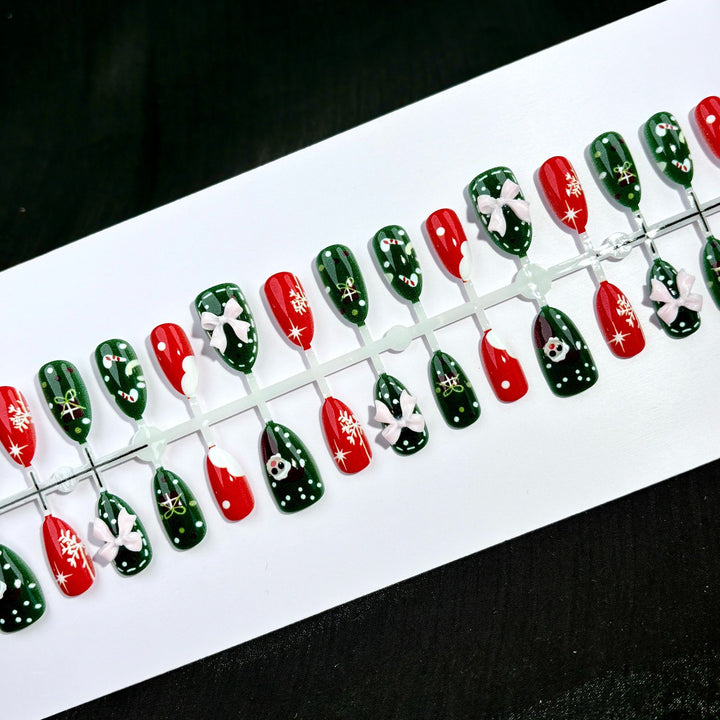 Elegant Polka Dot and Lace Press-On Nail Set