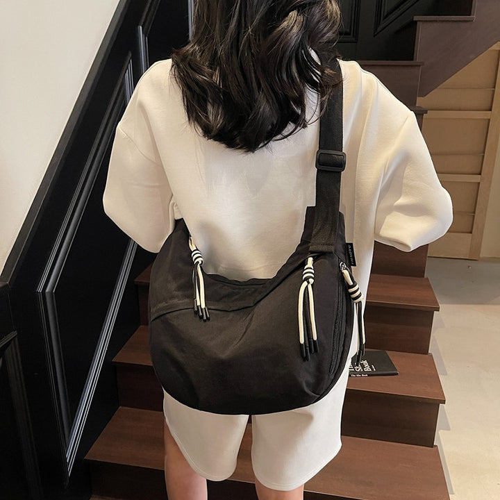 Lightweight Casual Sling Bag Stornfield