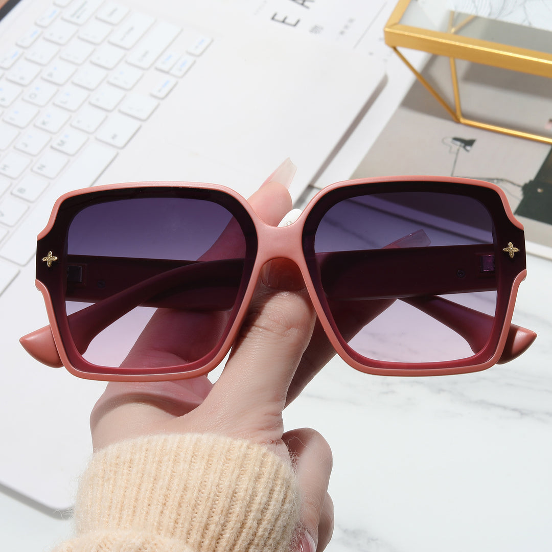 Ladies square oversized sunglasses with modern design Stornfield