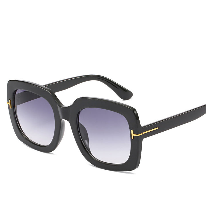 Oversized Fashion Sunglasses with Gradient Lenses Stornfield