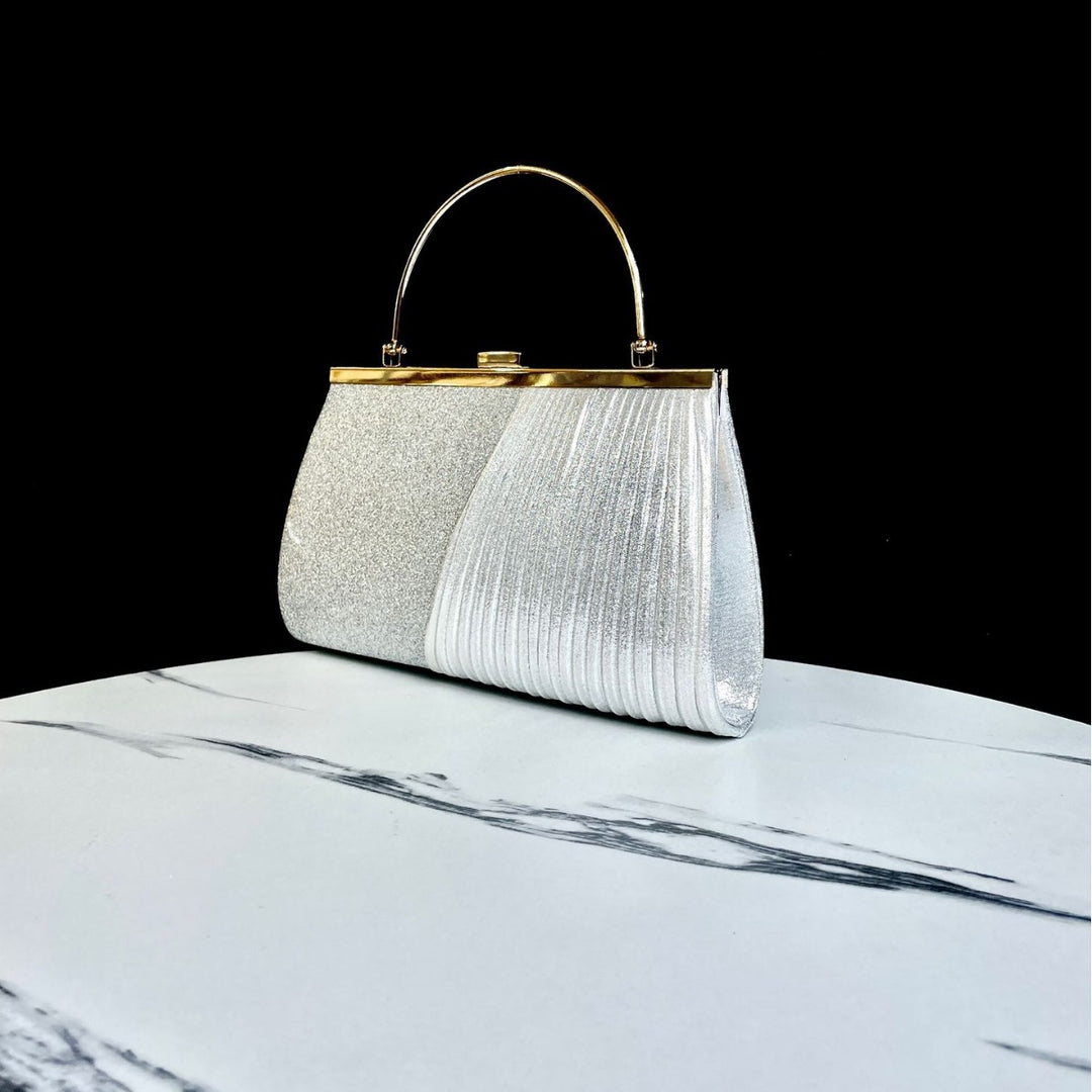 Glamorous Retro Handbag