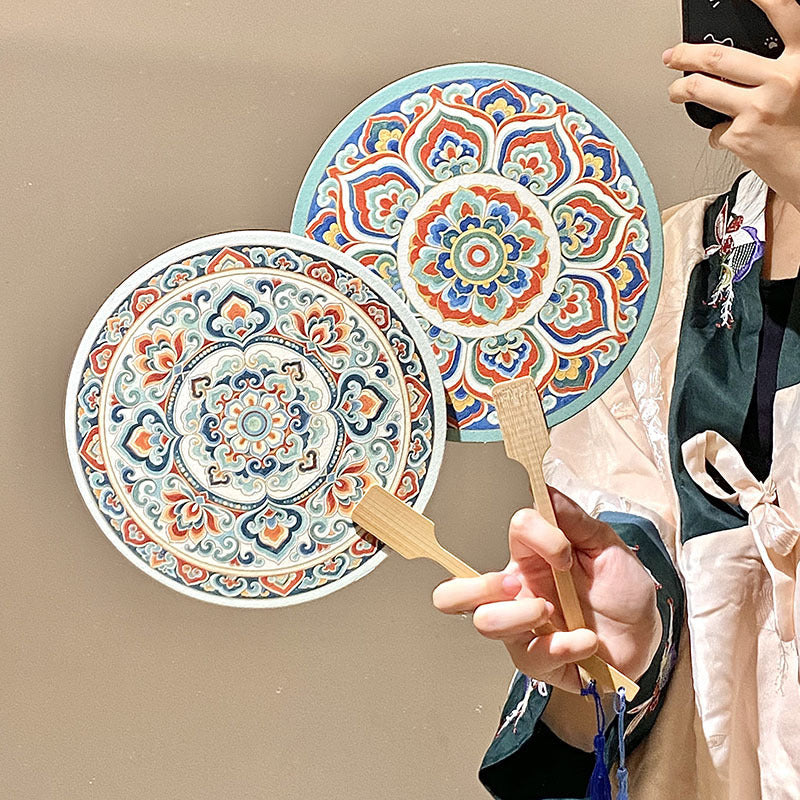 Handmade fan with artistic motif Stornfield
