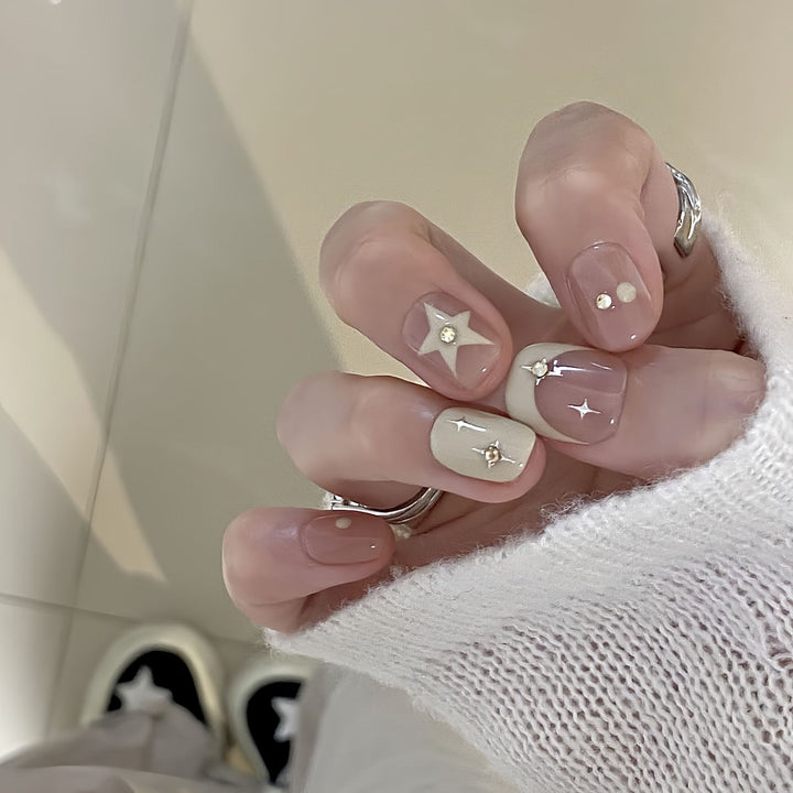 Artificial nails with elegant glitter accents Stornfield