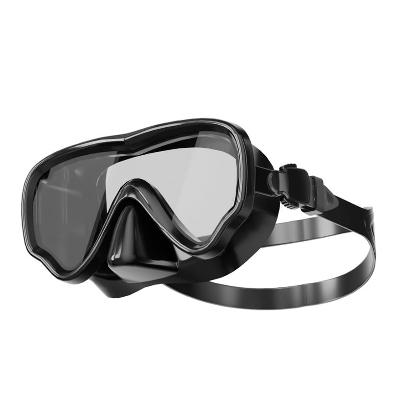Diving mask with anti-fog technology and wide field of vision Stornfield