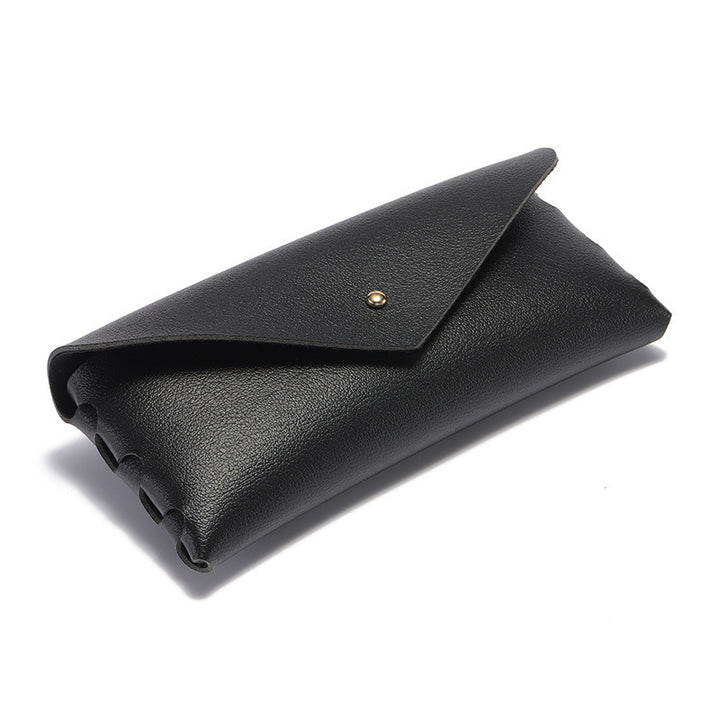 Elegant Phone Case in Minimalist Leather Design Stornfield