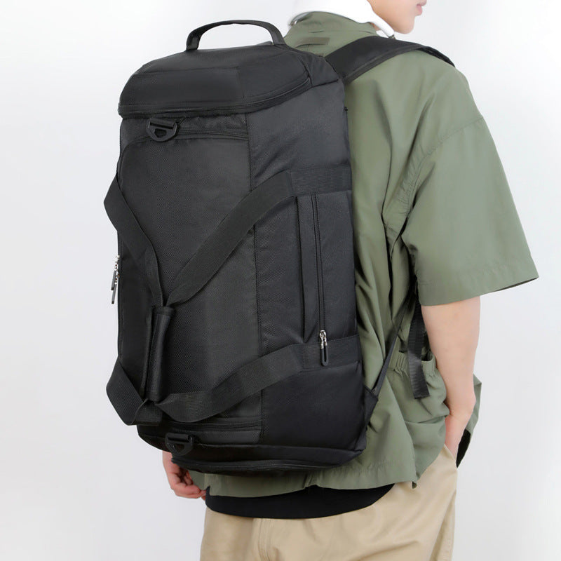 Versatile High-Capacity Gym Duffel Stornfield