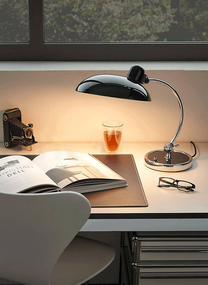 Stornfield | Réplique de lampe de table classique Bauhaus KI