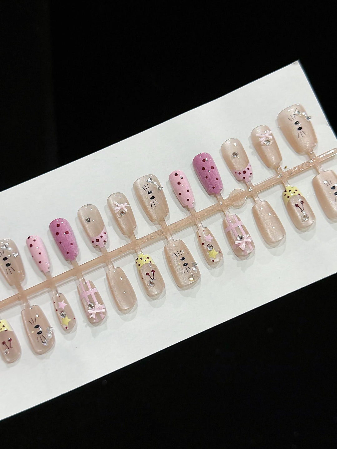 Artistic Press-On Nail Collection Stornfield