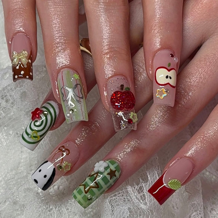 Artificial fingernails with festive designs Stornfield
