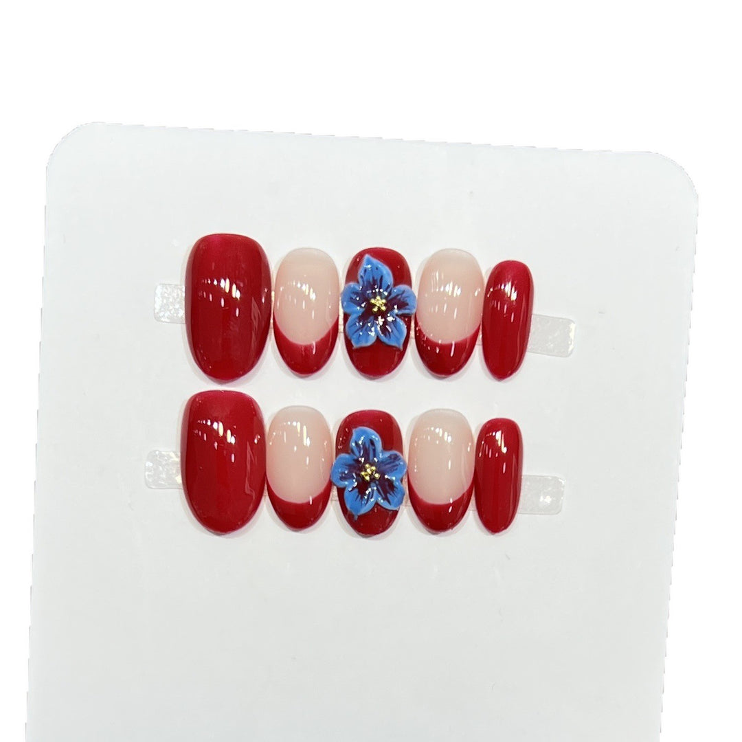 Stylish Floral Accent Press-On Nail Set Stornfield