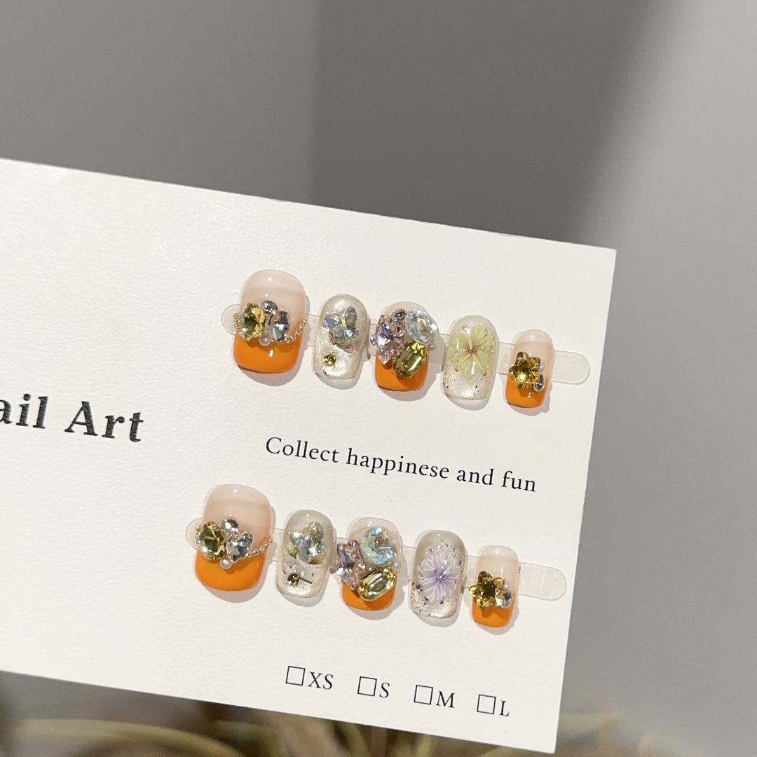 Floral Decorative Press-On Nail Set