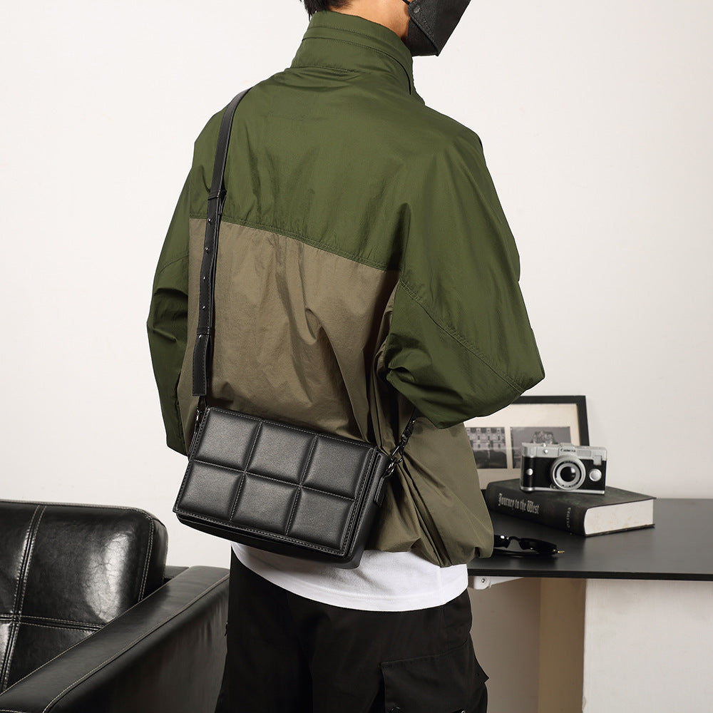 Practical Shoulder Bag in Modern Design Stornfield