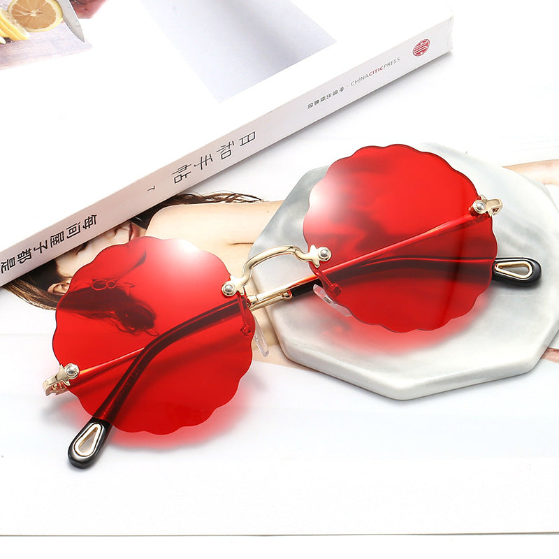 Women's Fashion Glasses with Playful Wave Frame Stornfield