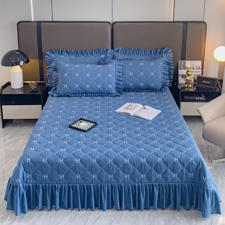 Stylish Quilted Bedspread Set
