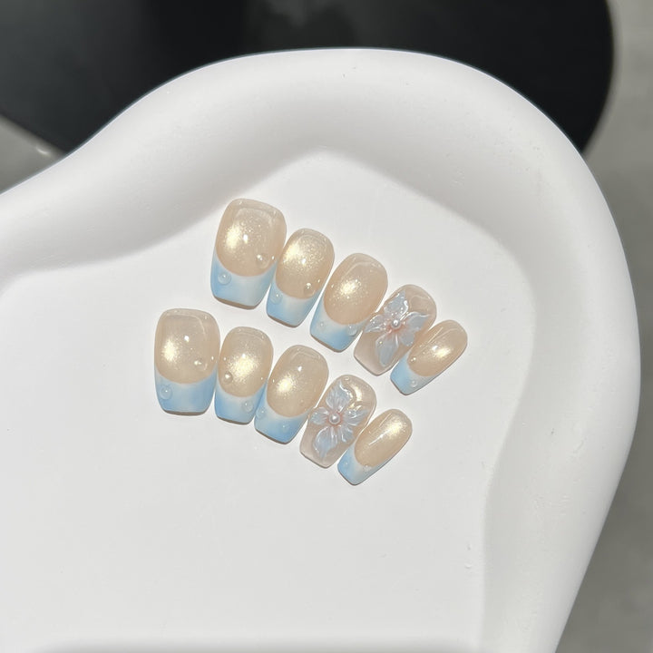 Decorative Press-On Nail Art Set with Floral Design Stornfield