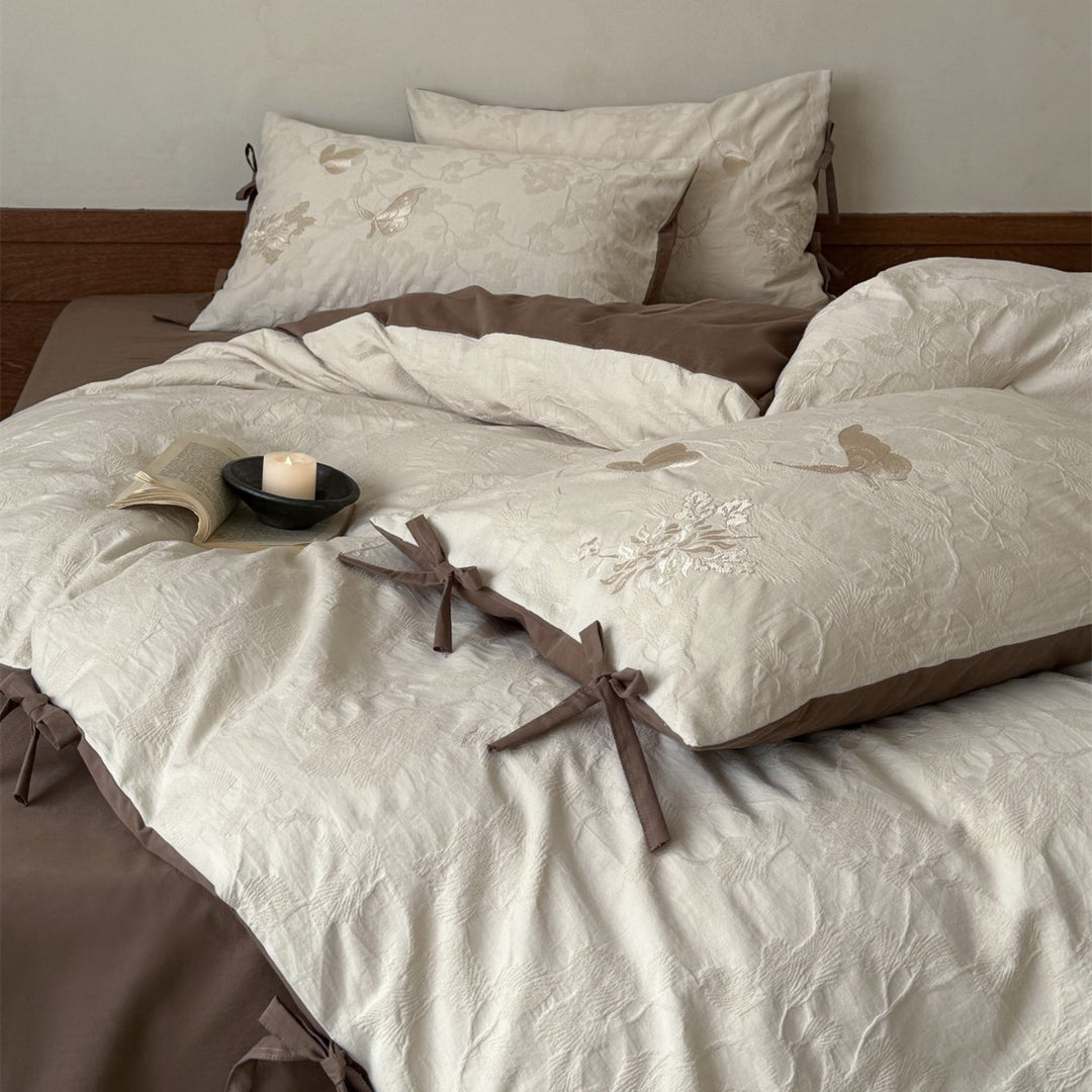 Reversible Textured Cotton-Linen Duvet Cover Set with Embroidered Butterfly Motifs & Corner Tie Closures