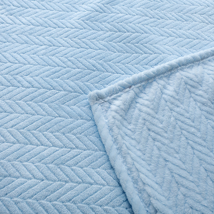 Women Cozy Reversible Blanket with Cable Pattern Stornfield
