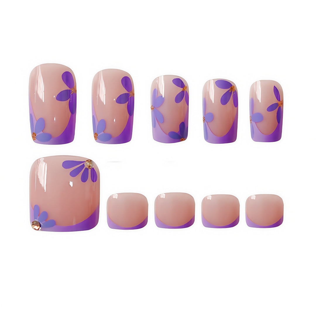 Artistic French Tip Nail Art Extensions Stornfield
