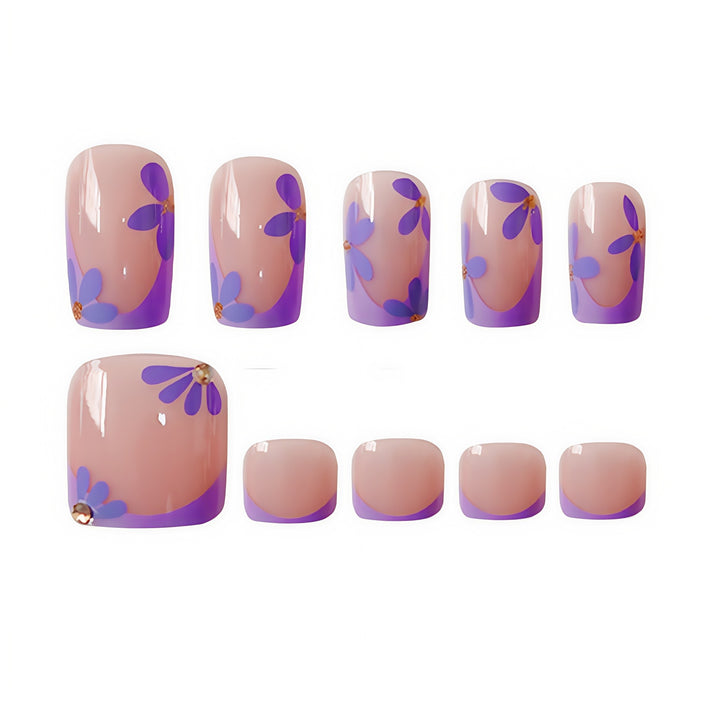 Artistic French Tip Nail Art Extensions Stornfield