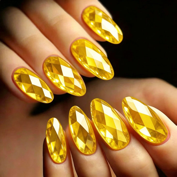 Shiny artificial nails Stornfield