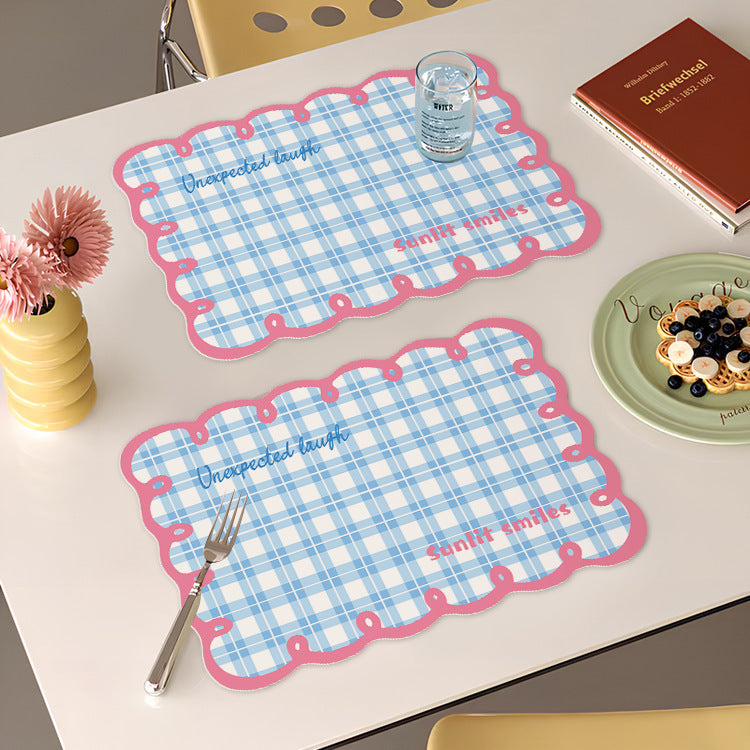Scalloped Edge Dining Table Mat